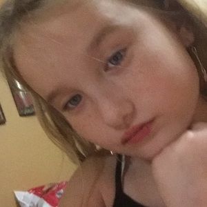 Meet your Posher, Novah